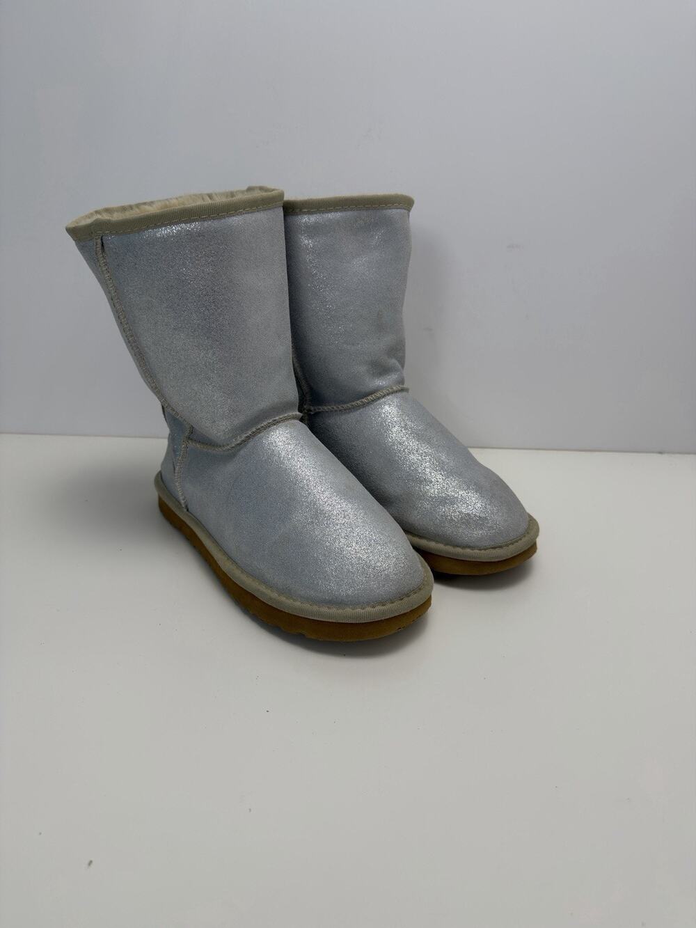 UGG Metallic Sliver Shearling Lined Boots Woman’s Size 9M